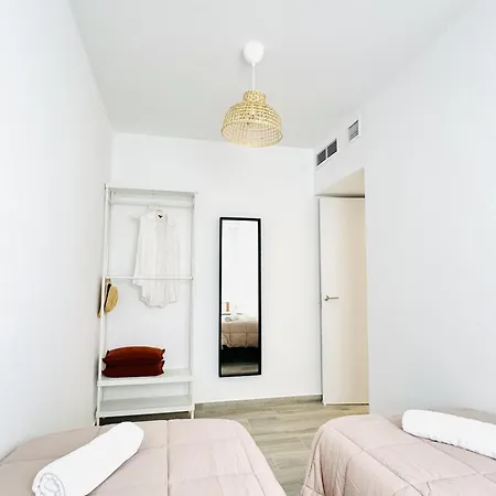 Apartment Nuevo, Con Vistas Al Mar Y A 90 Metros De La Playa *