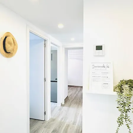 Apartment Nuevo, Con Vistas Al Mar Y A 90 Metros De La Playa *