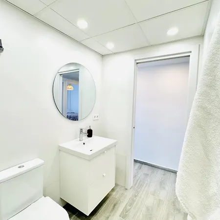 Apartment Nuevo, Con Vistas Al Mar Y A 90 Metros De La Playa